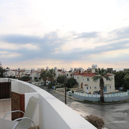 The Paradise Townhouses By Taimoura Paphos Extérieur photo