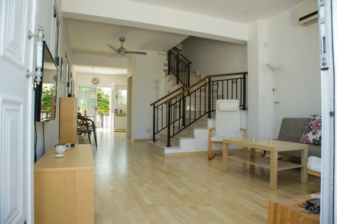 The Paradise Townhouses By Taimoura Paphos Extérieur photo