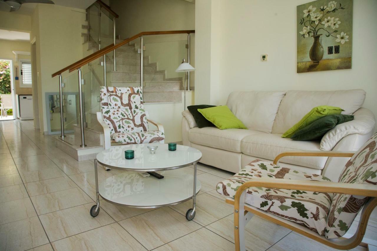 The Paradise Townhouses By Taimoura Paphos Extérieur photo