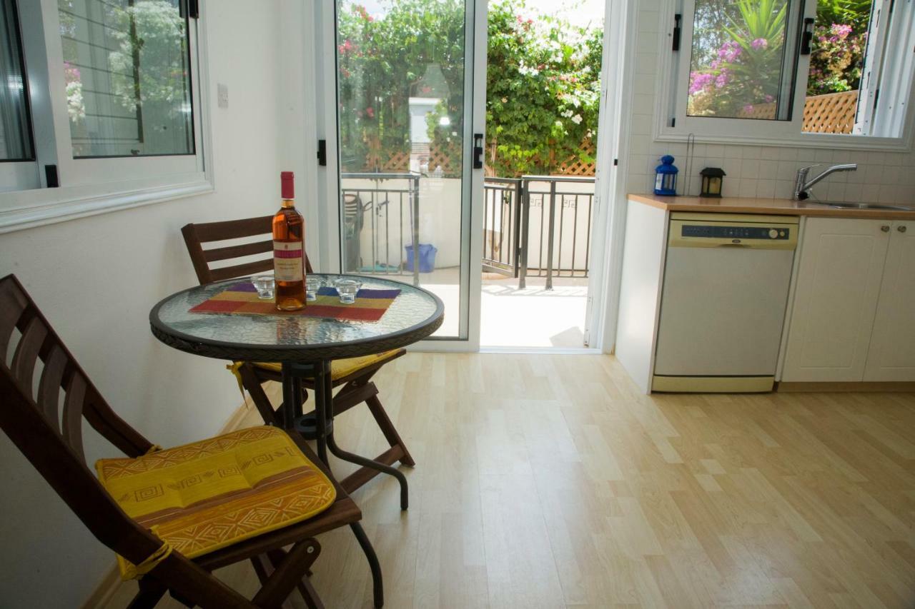 The Paradise Townhouses By Taimoura Paphos Extérieur photo