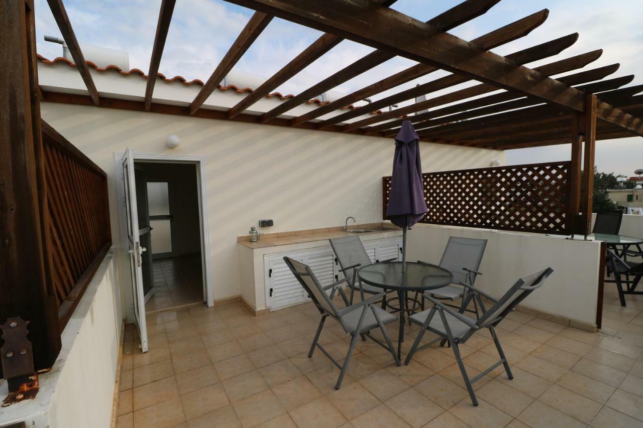 The Paradise Townhouses By Taimoura Paphos Extérieur photo