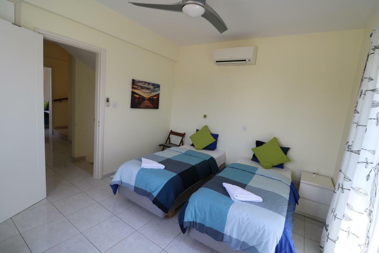 The Paradise Townhouses By Taimoura Paphos Extérieur photo