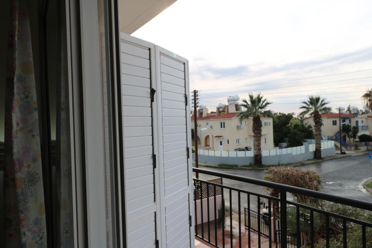 The Paradise Townhouses By Taimoura Paphos Extérieur photo