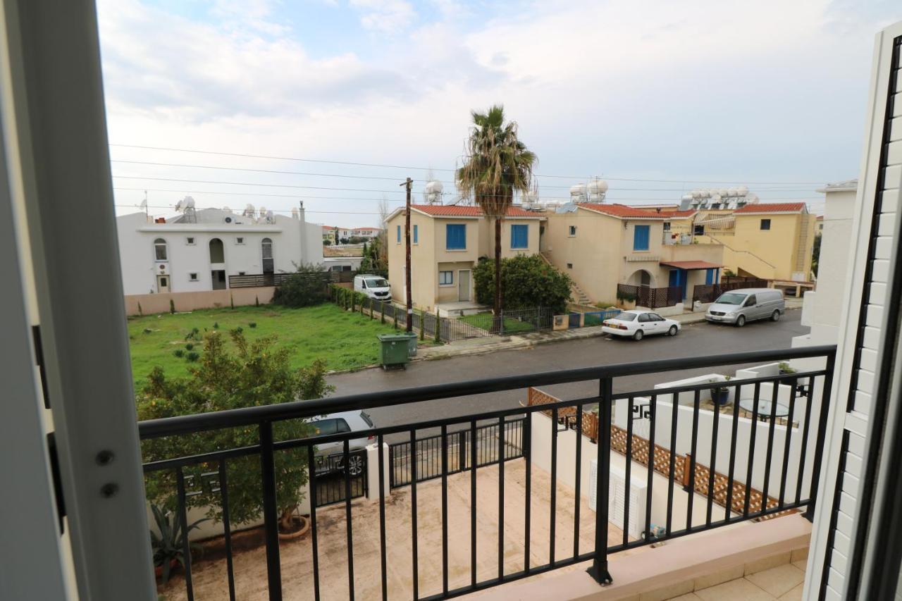 The Paradise Townhouses By Taimoura Paphos Extérieur photo