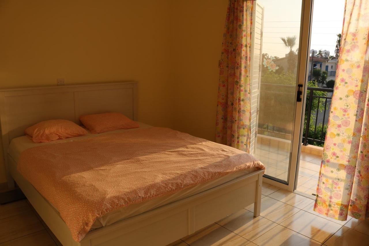 The Paradise Townhouses By Taimoura Paphos Extérieur photo