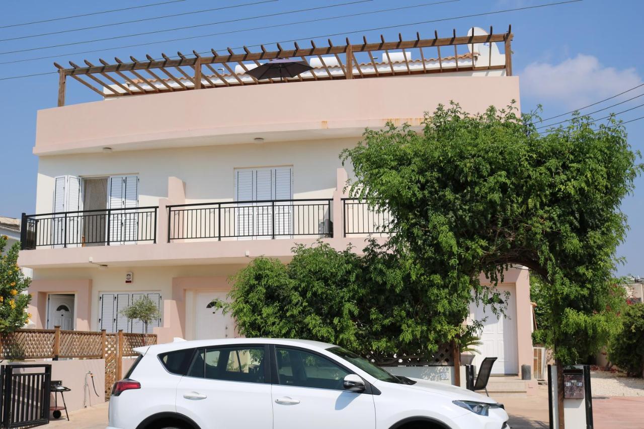 The Paradise Townhouses By Taimoura Paphos Extérieur photo
