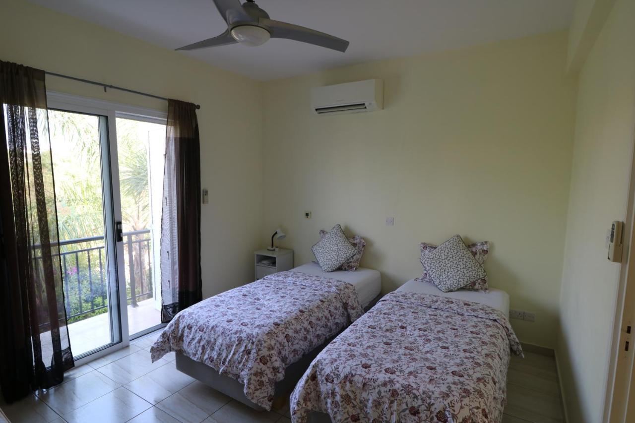 The Paradise Townhouses By Taimoura Paphos Extérieur photo